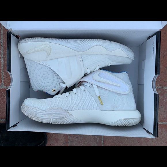 Kyrie 2 - ‘What The’ - Picture 11 of 11